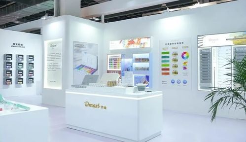 得力攜500余款產品震撼亮相，引領文具零售新潮流